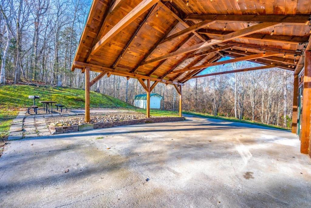 Dog Friendly! Views! Hot Tub! Close To Pf! Gsmnp Sevierville Zewnętrze zdjęcie
