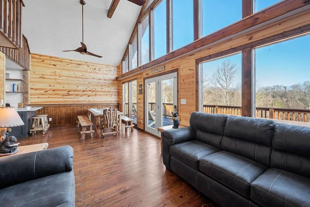 Dog Friendly! Views! Hot Tub! Close To Pf! Gsmnp Sevierville Zewnętrze zdjęcie